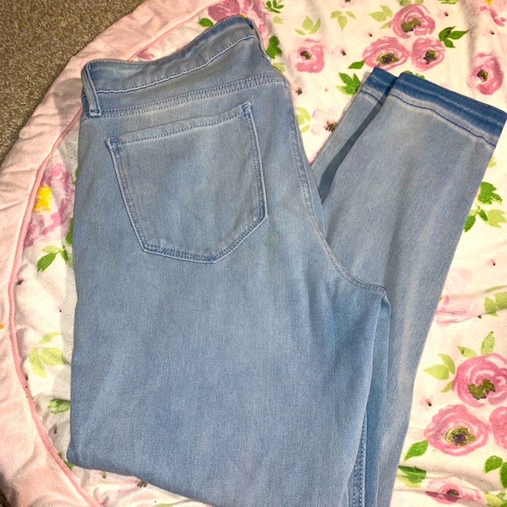 Old Navy Jeans size 14 super stretchy